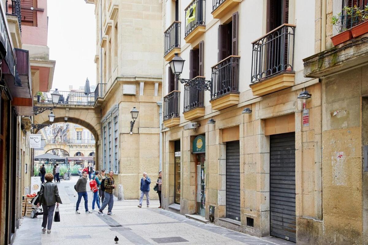 8 Balconies Heart Of The Old Town Apartment San Sebastian Bagian luar foto